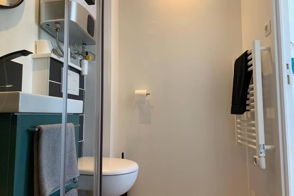 Le Petit Loft - Studio - Wifi - Coeur De Ville - Parking Pont-lʼAbbé Exterior foto